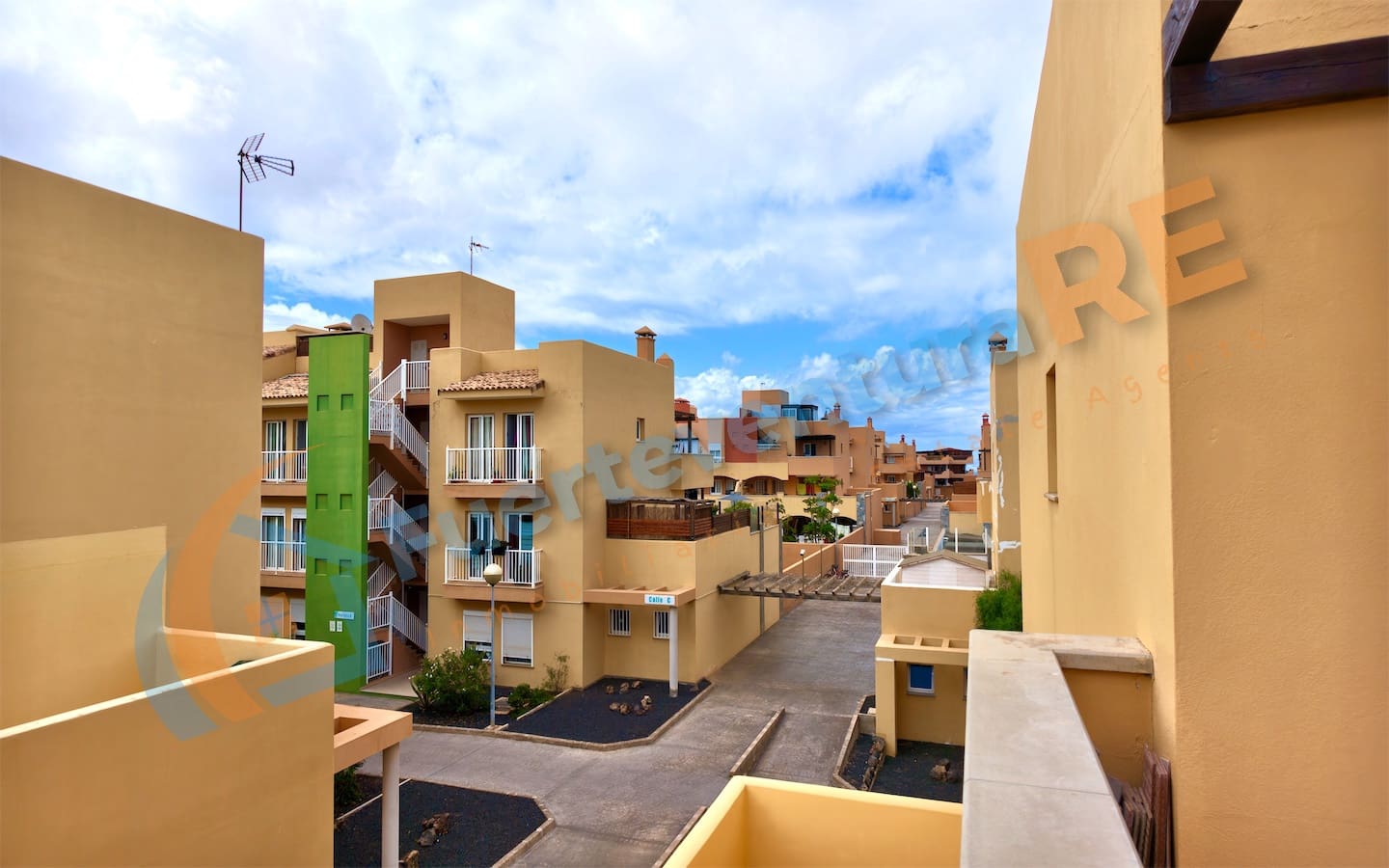 2 soveværelse Penthouse til salg i Corralejo med swimmingpool garage - € 255.000 (Ref: 9957567)