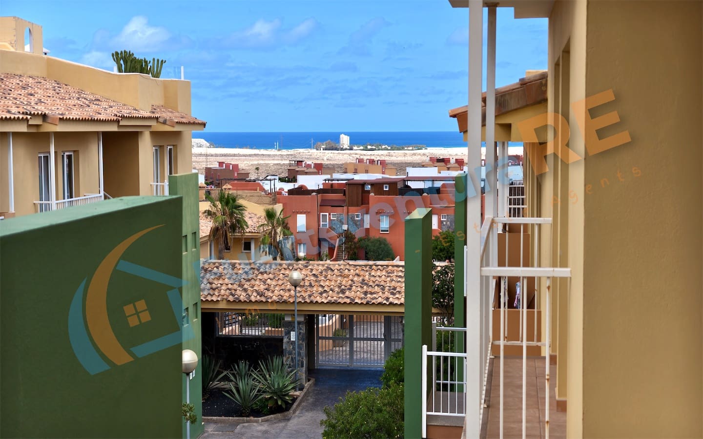 2 soveværelse Penthouse til salg i Corralejo med swimmingpool garage - € 255.000 (Ref: 9957567)