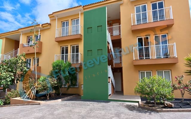 2 soveværelse Penthouse til salg i Corralejo, La Oliva med swimmingpool garage - € 255.000 (Ref: 9957567)