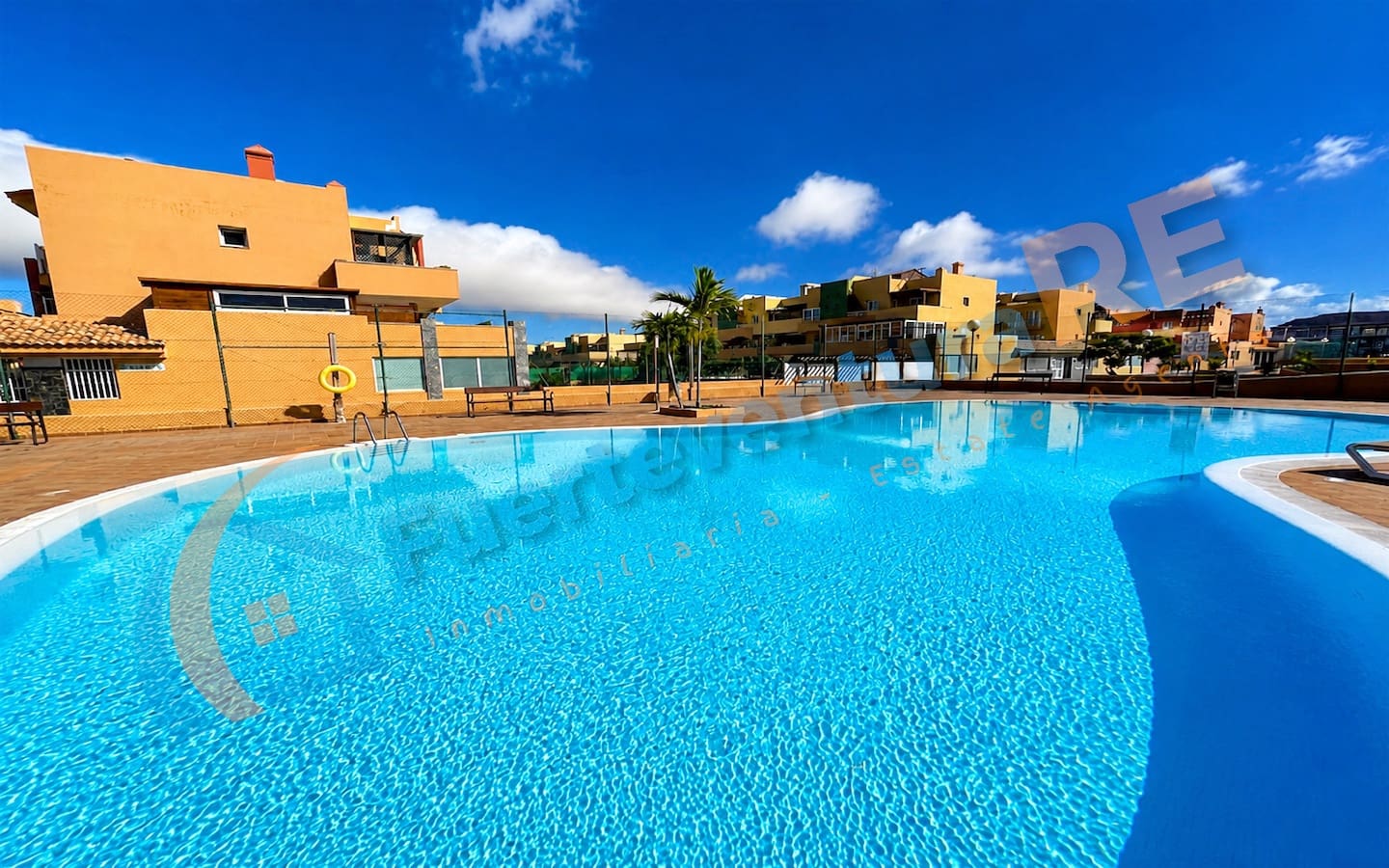 2 soveværelse Penthouse til salg i Corralejo med swimmingpool garage - € 255.000 (Ref: 9957567)
