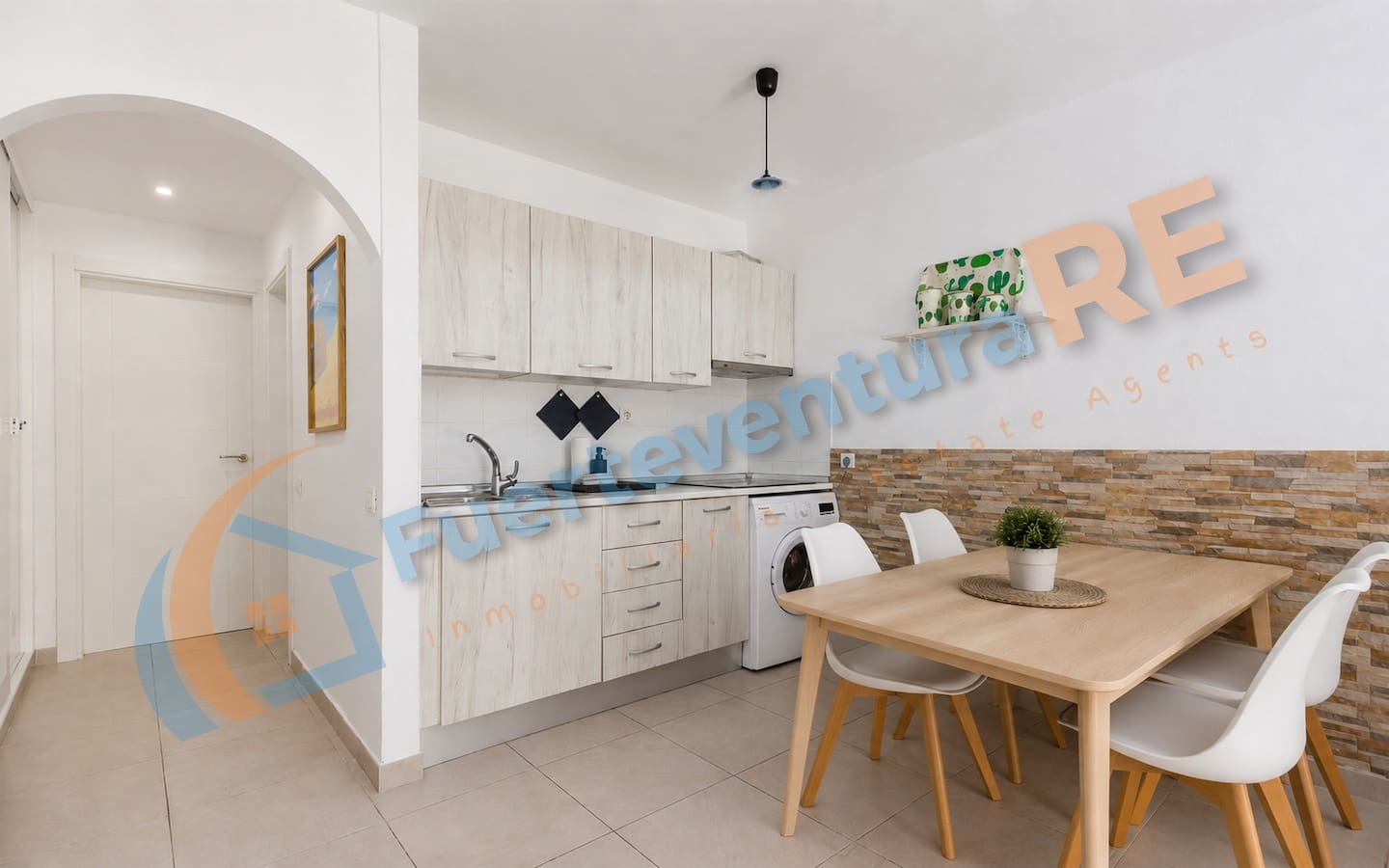 1 soveværelse Lejlighed til salg i Corralejo med swimmingpool - € 195.000 (Ref: 9965927)