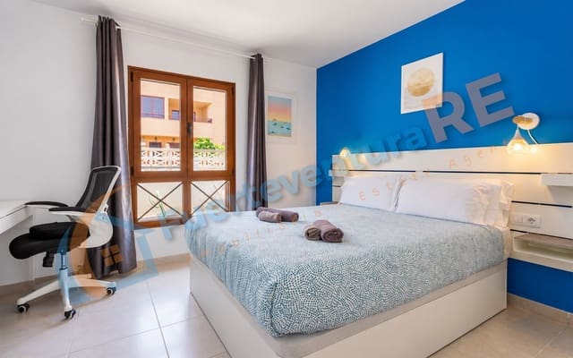1 soveværelse Lejlighed til salg i Corralejo, La Oliva med swimmingpool - € 195.000 (Ref: 9965927)