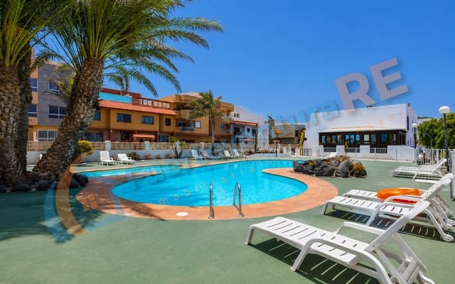 1 soveværelse Lejlighed til salg i Corralejo, La Oliva med swimmingpool - € 195.000 (Ref: 9965927)