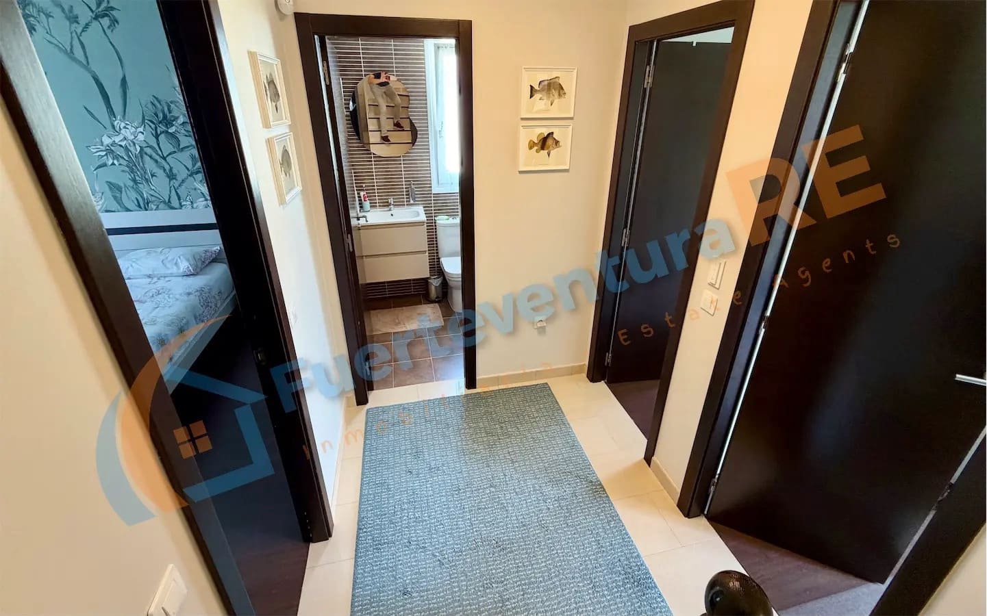 3 soveværelse Semi-Rækkehus til salg i Corralejo med swimmingpool - € 448.000 (Ref: 9999443)