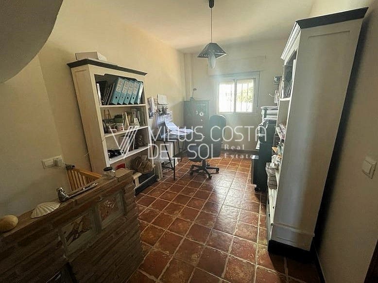 Maison de Ville de 3 chambres à louer à Algarrobo Costa avec piscine garage - 1 400 € (Ref: 10004668)