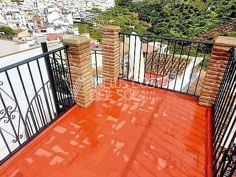 2 bedroom Villa for sale in Torrox Pueblo, Torrox - € 148,900 (Ref: 10021223)