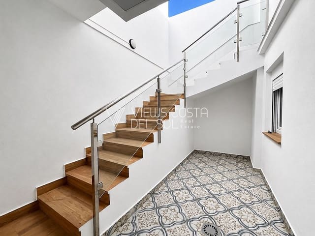 3 quarto Moradia para venda em Algarrobo Costa, Algarrobo - 849 000 € (Ref: 10033107)