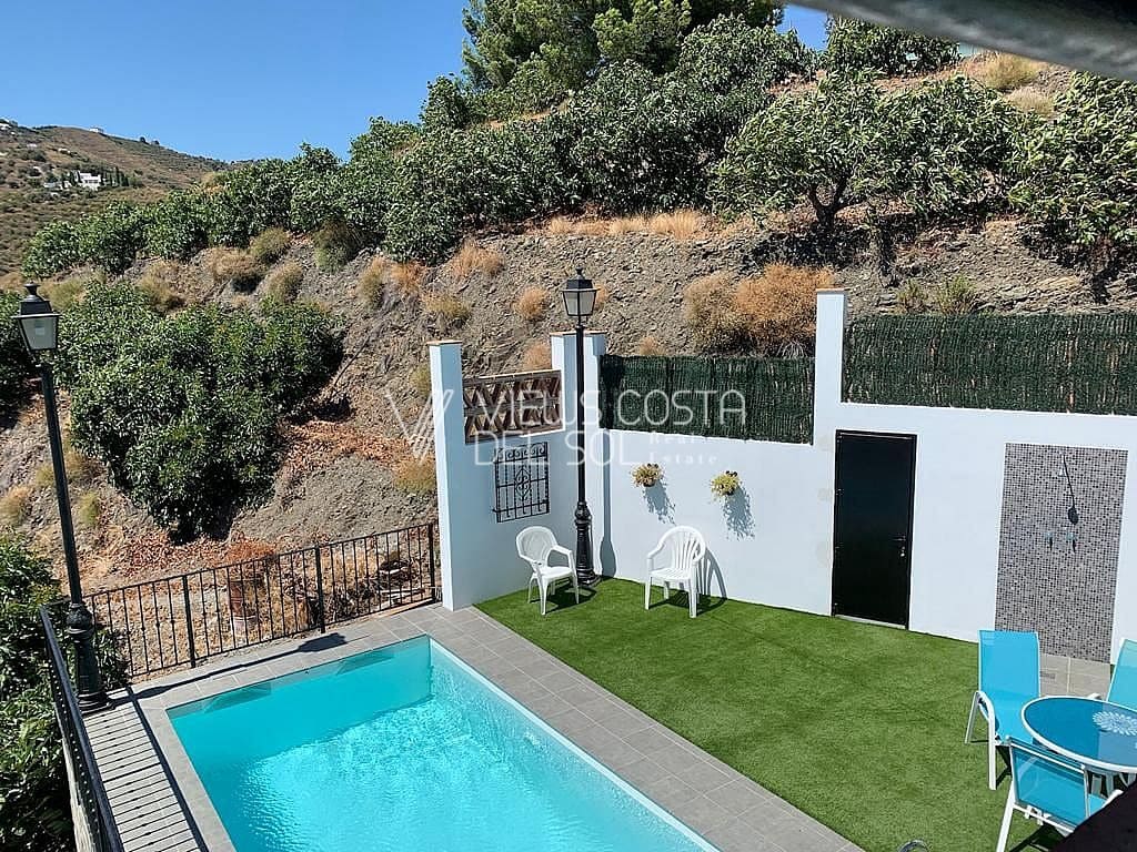 Finca/Casa Rural de 3 habitaciones en Torrox en venta con piscina garaje - 375.000 € (Ref: 6222456)