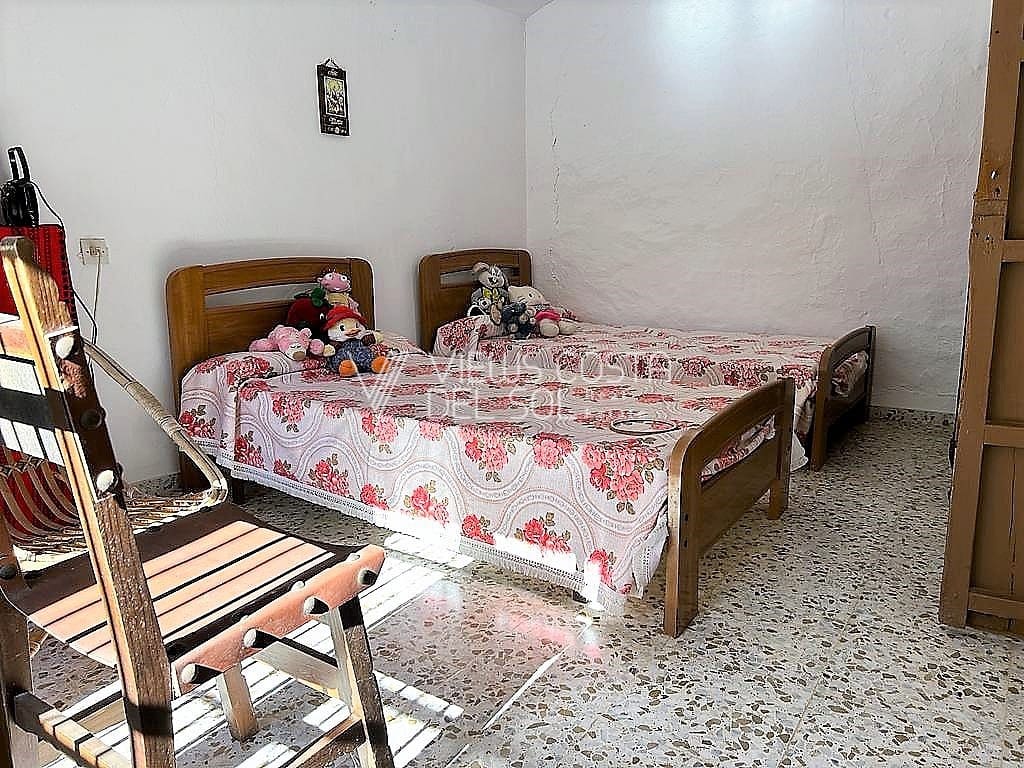 5 soveværelse Villa til salg i Comares - € 134.900 (Ref: 7357338)