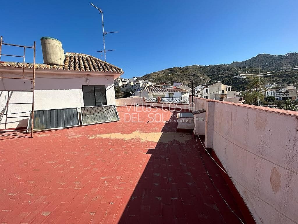 3 bedroom Apartment for sale in Algarrobo - € 155,000 (Ref: 7493787)