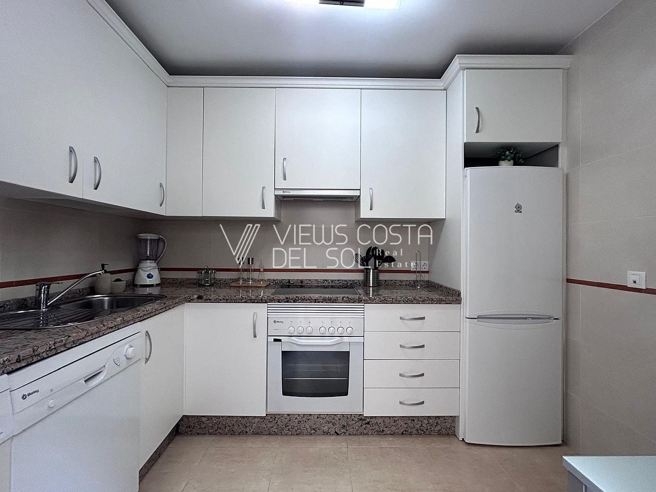 2 soverom Leilighet til leie i El Morche med svømmebasseng garasje - € 1 000 (Ref: 8228943)