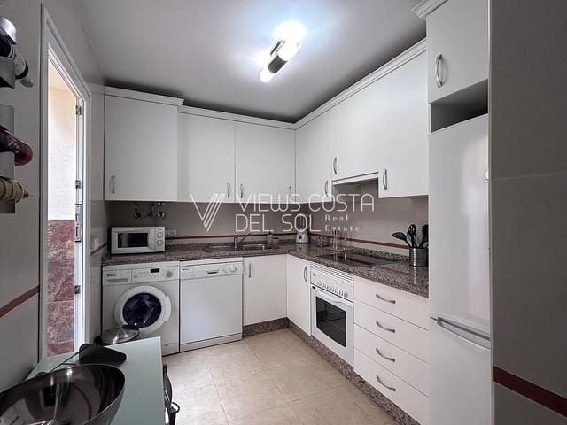 2 soverom Leilighet til leie i El Morche, Torrox med svømmebasseng garasje - € 1 000 (Ref: 8228943)