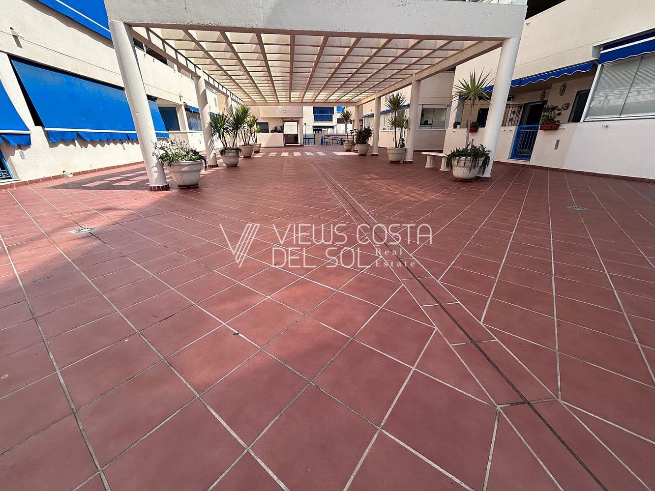 2 soverom Leilighet til leie i El Morche med svømmebasseng garasje - € 1 000 (Ref: 8228943)