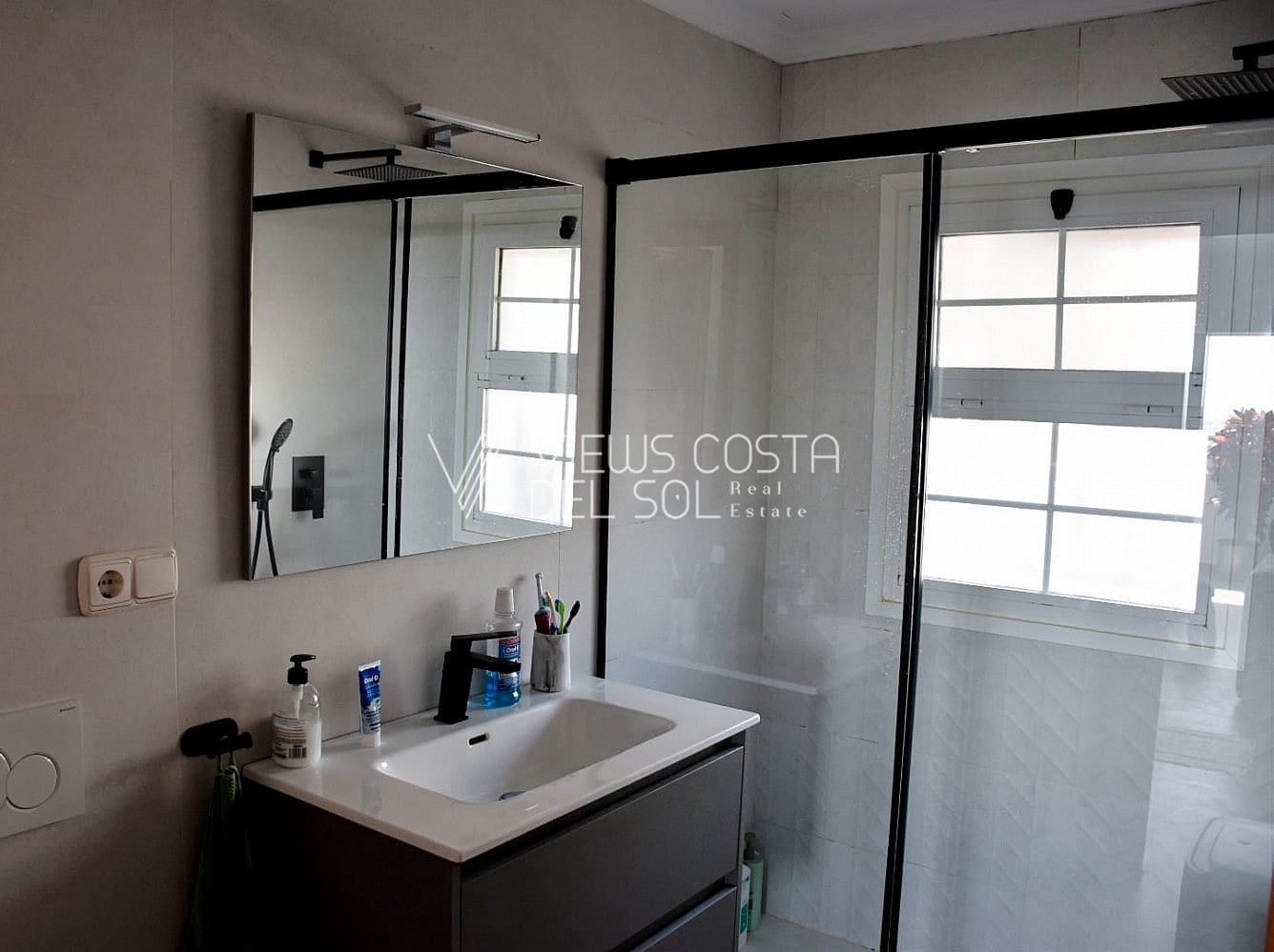 3 chambre Villa/Maison à vendre à Nerja avec piscine garage - 630 000 € (Ref: 8274414)