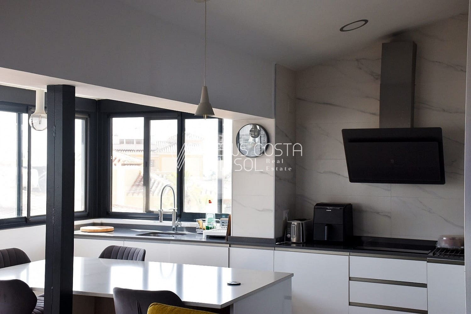 3 chambre Villa/Maison à vendre à Nerja avec piscine garage - 630 000 € (Ref: 8274414)