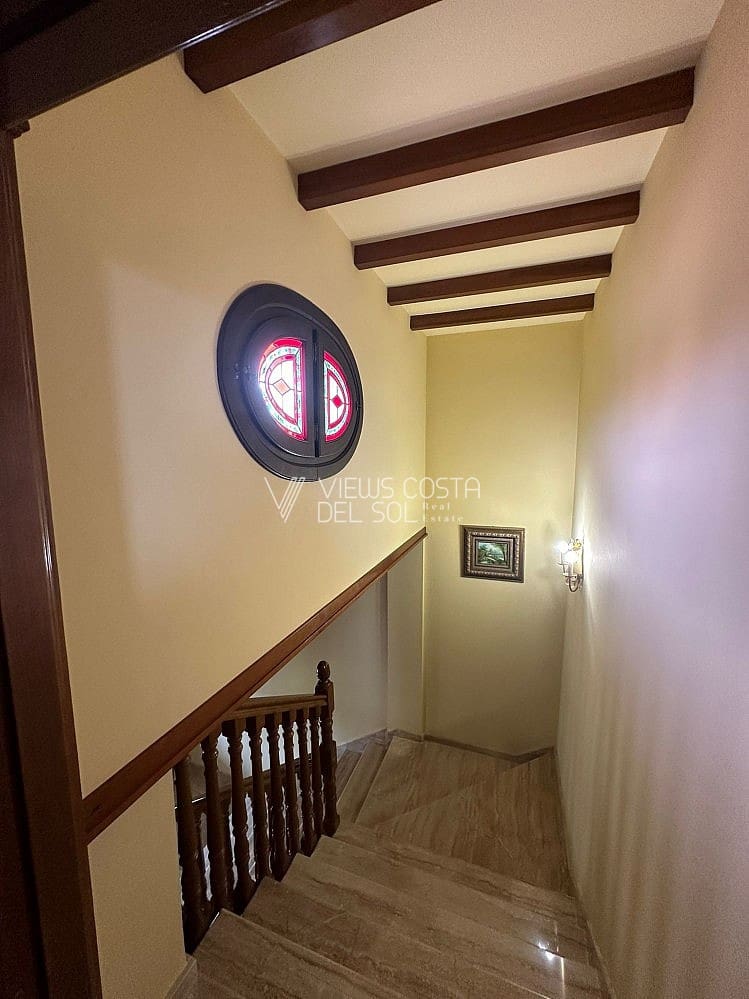 5 soveværelse Villa til salg i Torre del Mar med swimmingpool garage - € 980.000 (Ref: 8295442)