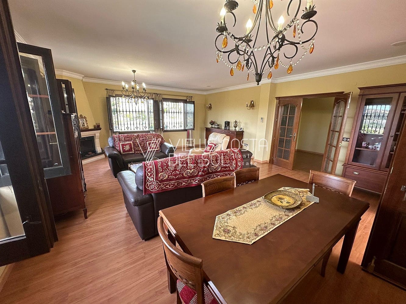 5 soveværelse Villa til salg i Torre del Mar med swimmingpool garage - € 980.000 (Ref: 8295442)