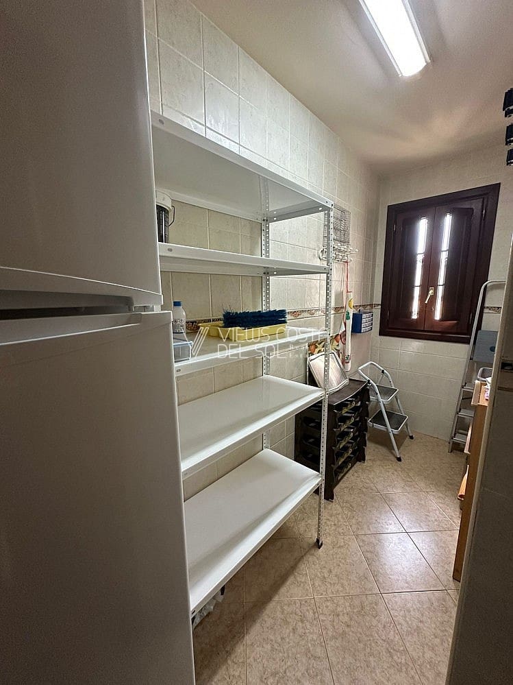 5 soveværelse Villa til salg i Torre del Mar med swimmingpool garage - € 980.000 (Ref: 8295442)