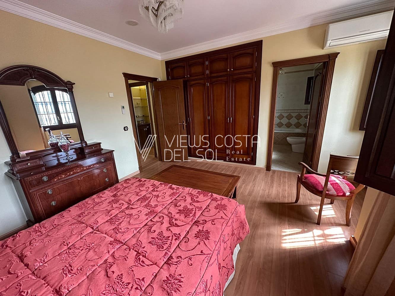 5 soveværelse Villa til salg i Torre del Mar med swimmingpool garage - € 980.000 (Ref: 8295442)