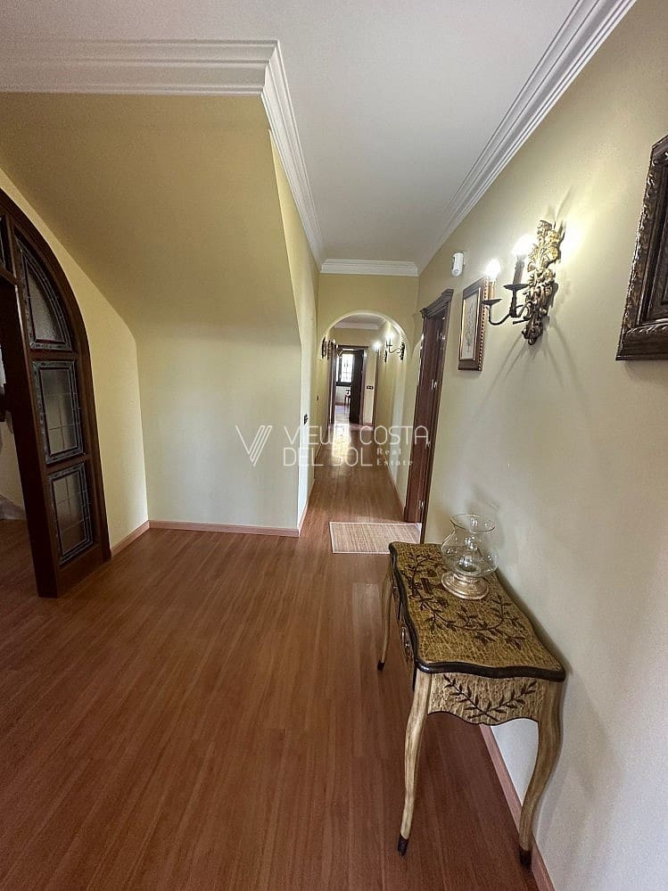 5 soveværelse Villa til salg i Torre del Mar med swimmingpool garage - € 980.000 (Ref: 8295442)