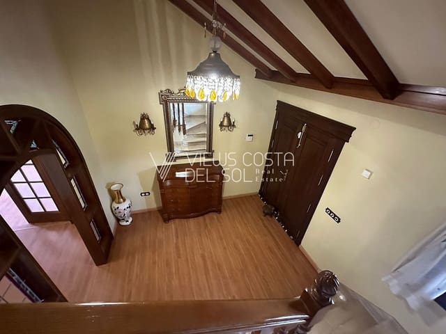 5 soveværelse Villa til salg i Torre del Mar, Vélez-Málaga med swimmingpool garage - € 980.000 (Ref: 8295442)