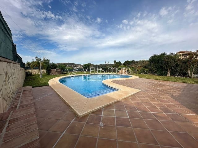5 soveværelse Villa til salg i Torre del Mar, Vélez-Málaga med swimmingpool garage - € 980.000 (Ref: 8295442)