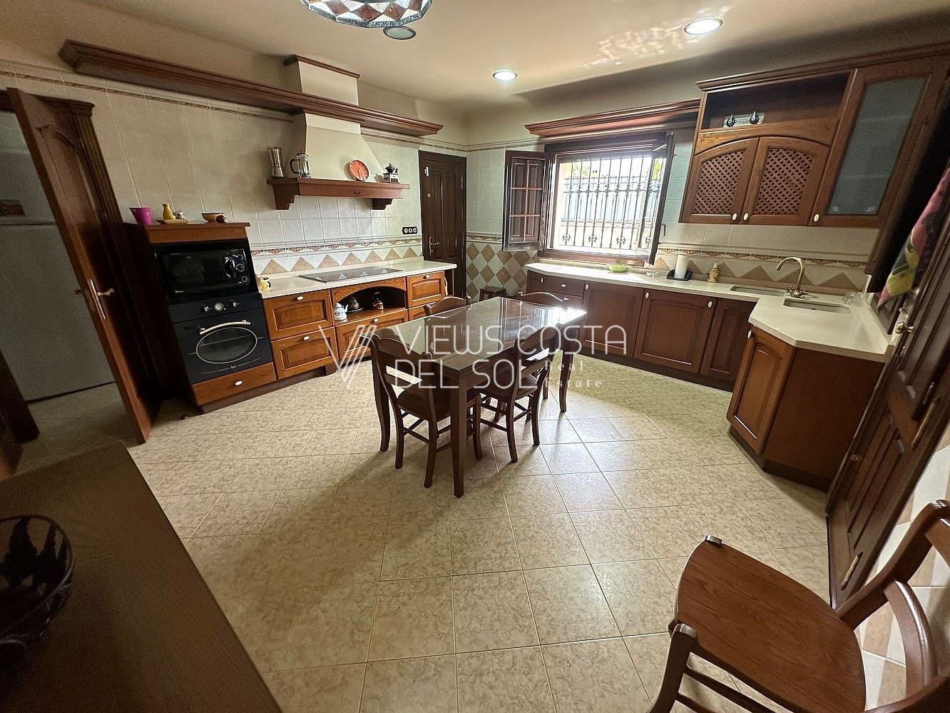 5 soveværelse Villa til salg i Torre del Mar med swimmingpool garage - € 980.000 (Ref: 8295442)