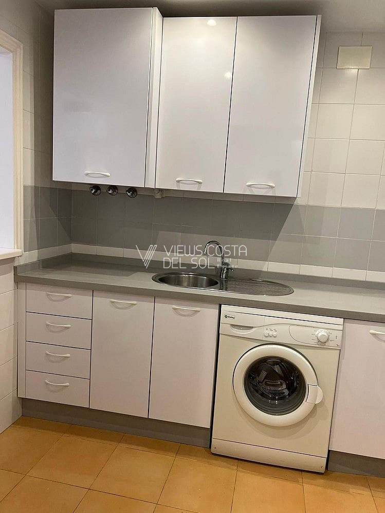 2 sypialnia Apartament na sprzedaż w Marbella z basenem - 383 000 € (Ref: 8571139)