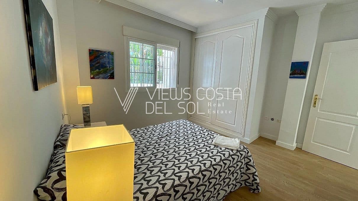 2 sypialnia Apartament na sprzedaż w Marbella z basenem - 383 000 € (Ref: 8571139)