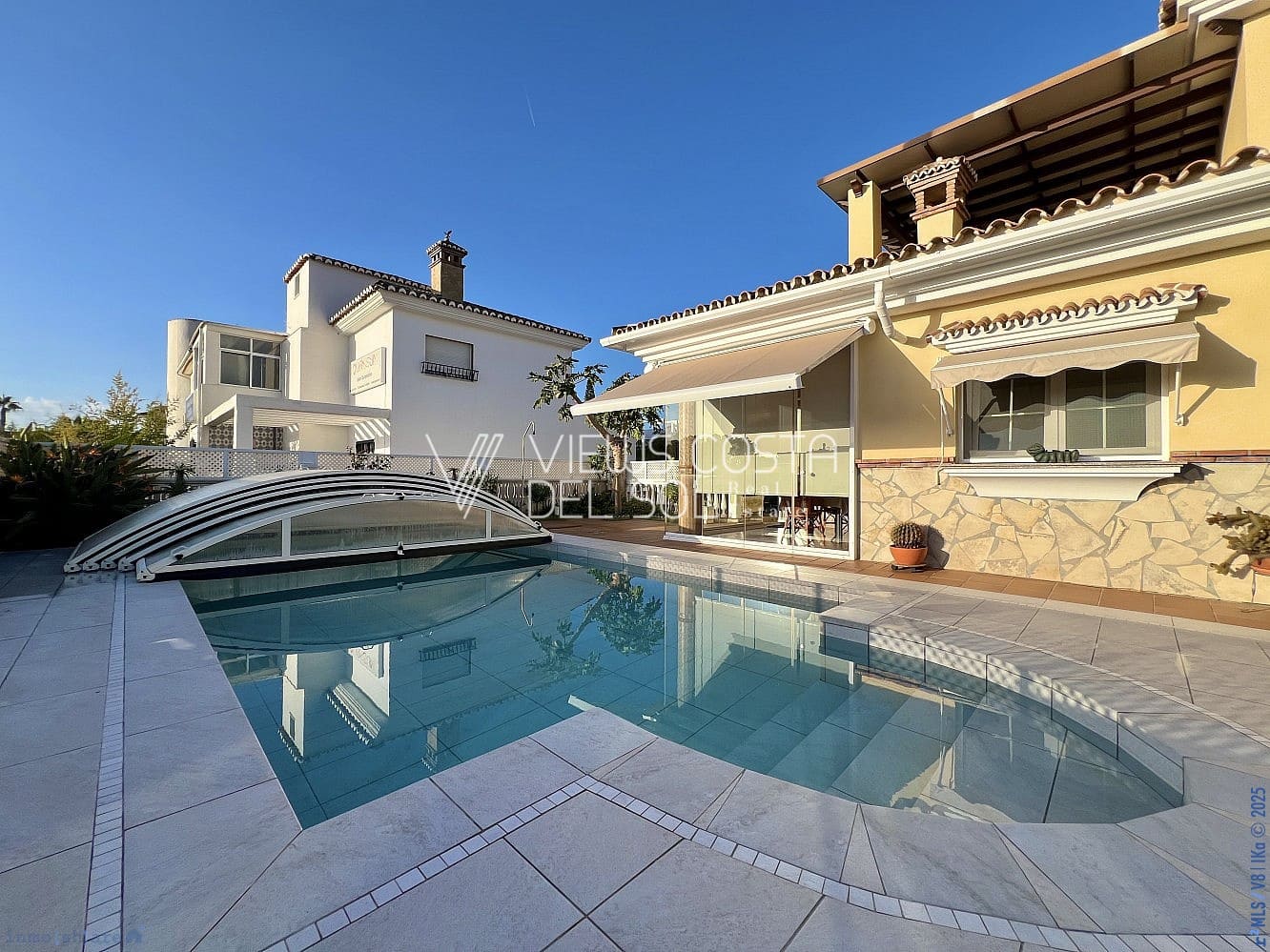5 sovrum Villa till salu i Torre del Mar - 830 000 € (Ref: 8785461)