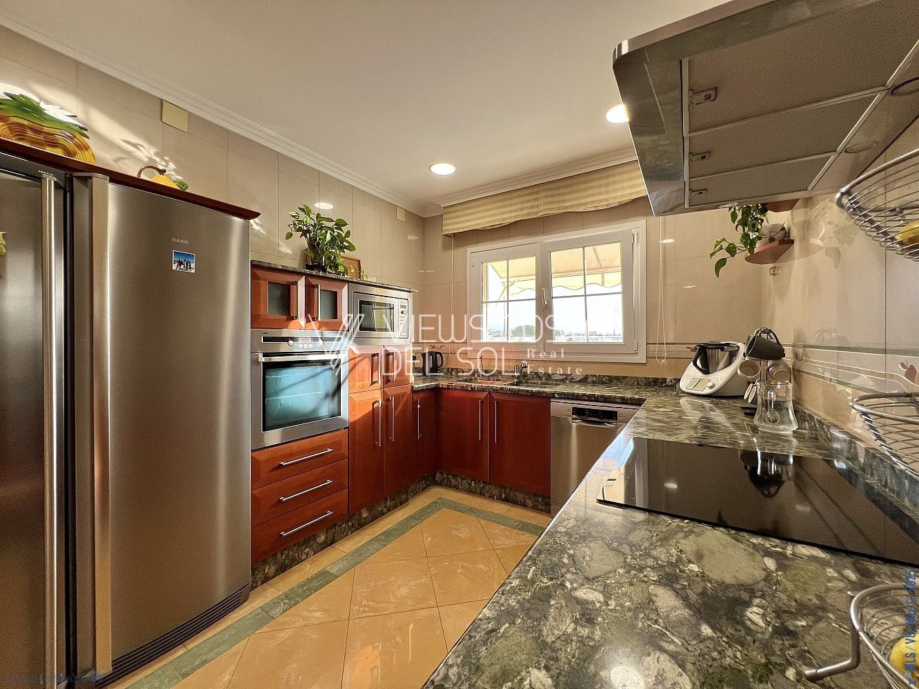 5 sovrum Villa till salu i Torre del Mar - 830 000 € (Ref: 8785461)