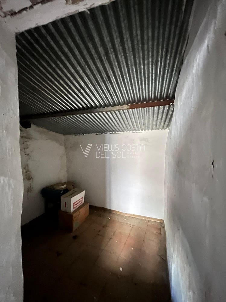 Villa for sale in Arenas - € 32,500 (Ref: 8810638)