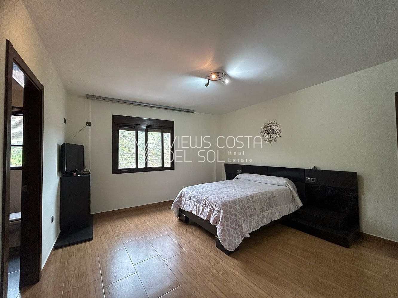 4 makuuhuone Huvila myytävänä paikassa Algarrobo - 329 000 € (Ref: 8878763)