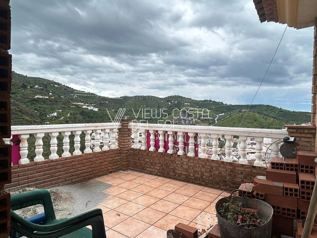 4 makuuhuone Huvila myytävänä paikassa Algarrobo - 329 000 € (Ref: 8878763)