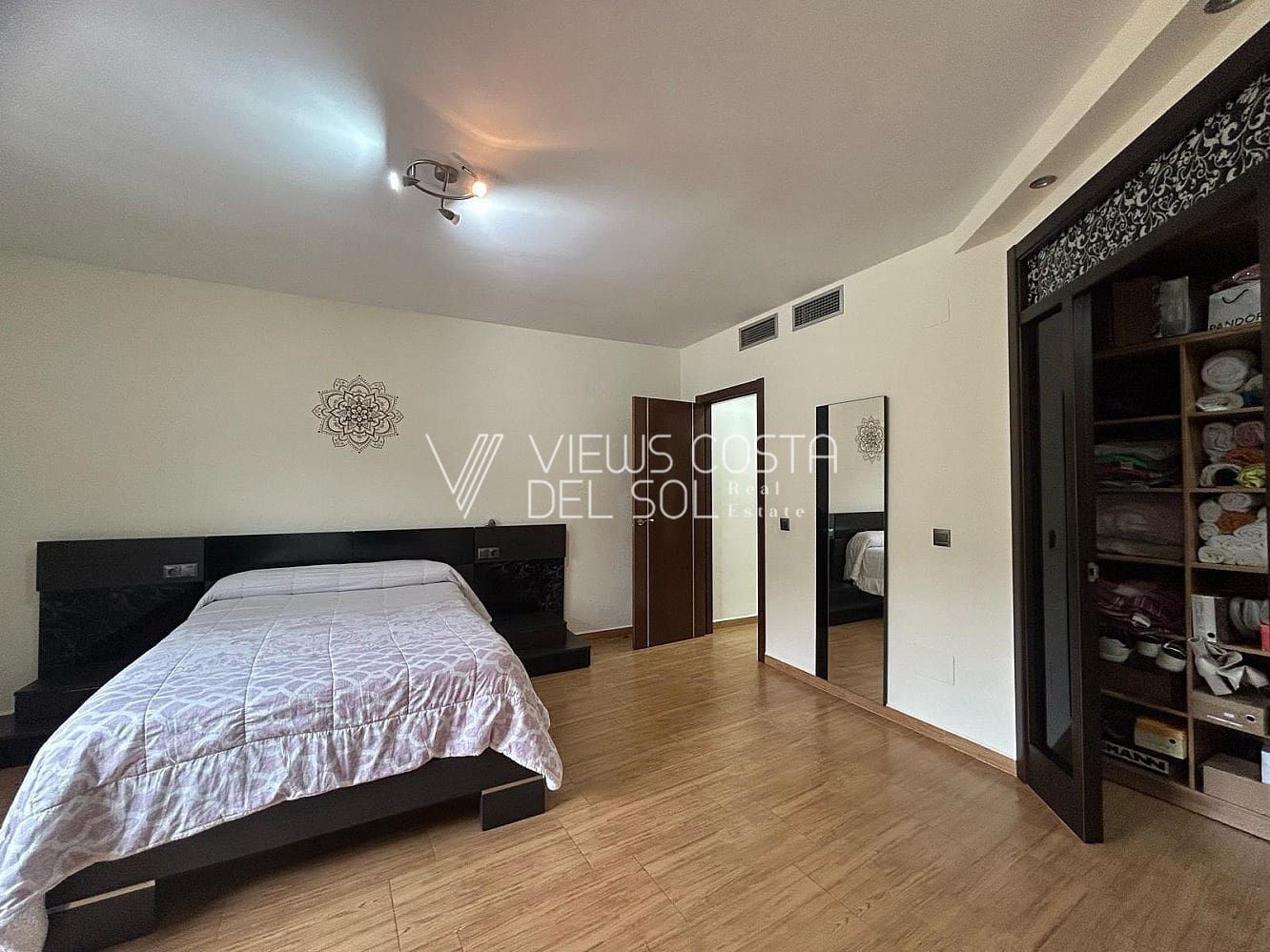 4 makuuhuone Huvila myytävänä paikassa Algarrobo - 329 000 € (Ref: 8878763)