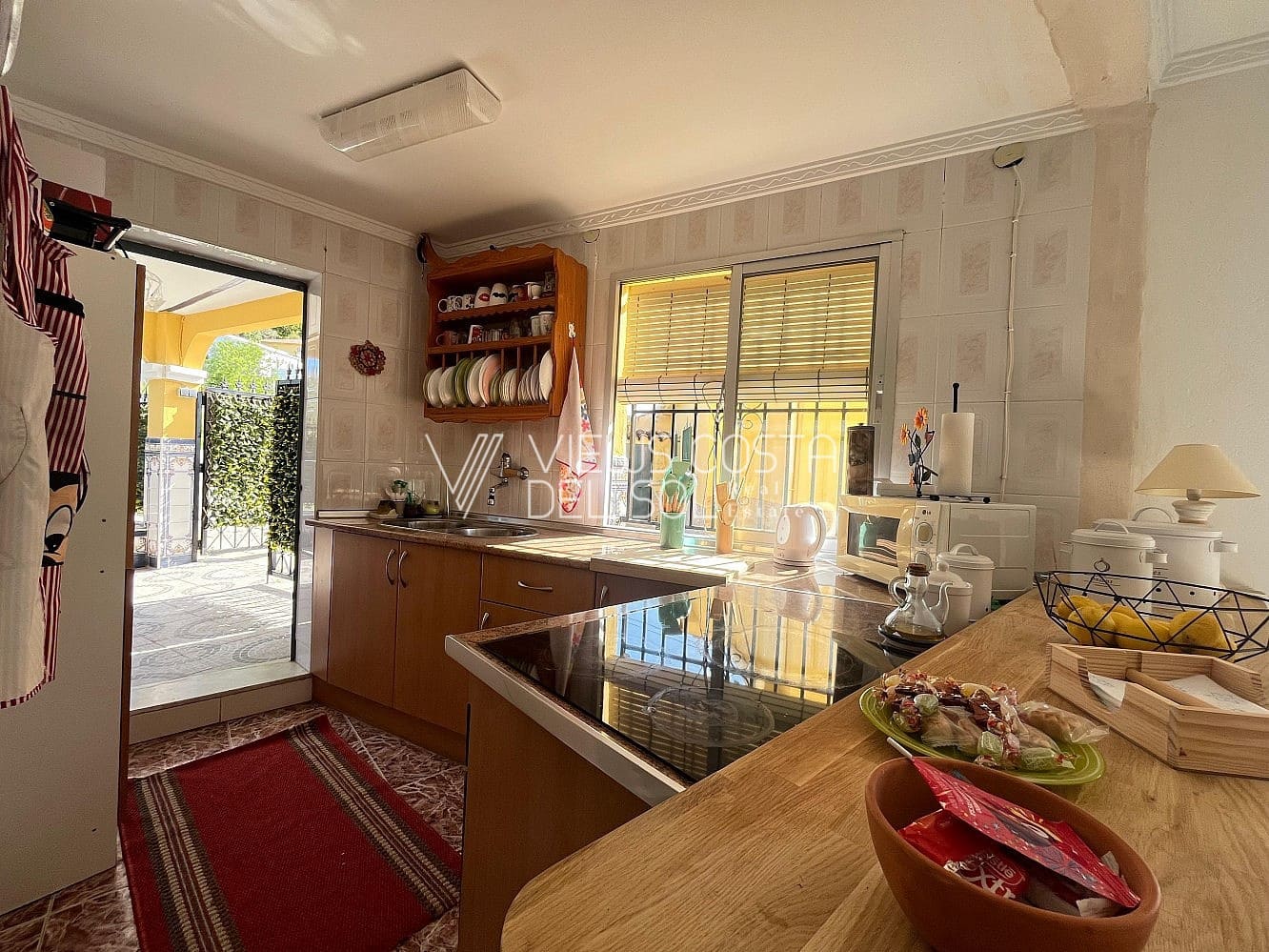 Pareado de 3 habitaciones en Vélez-Málaga en venta - 143.900 € (Ref: 8920263)