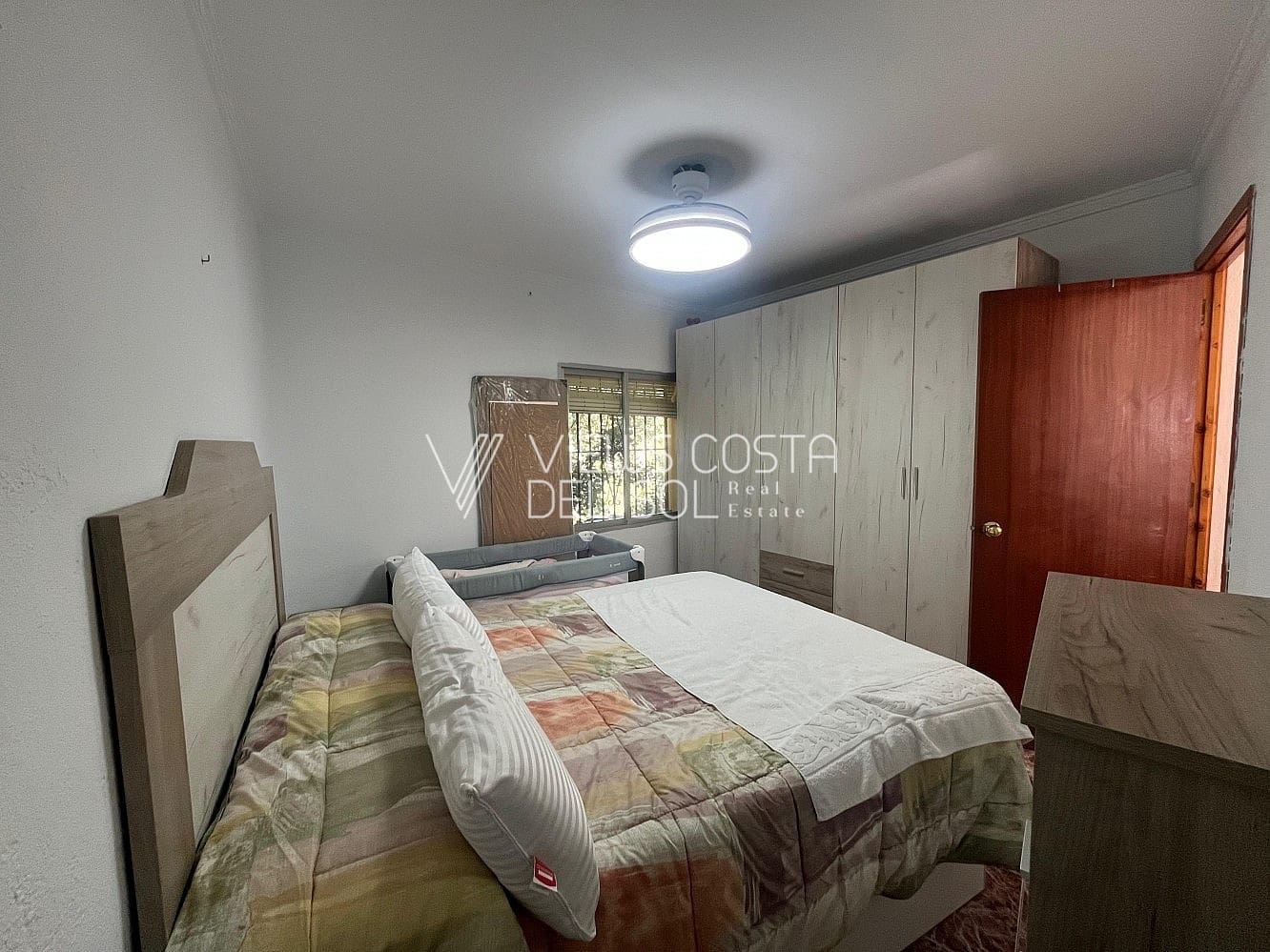 Pareado de 3 habitaciones en Vélez-Málaga en venta - 143.900 € (Ref: 8920263)