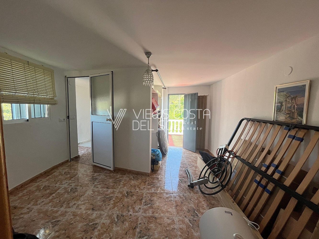 Pareado de 3 habitaciones en Vélez-Málaga en venta - 143.900 € (Ref: 8920263)