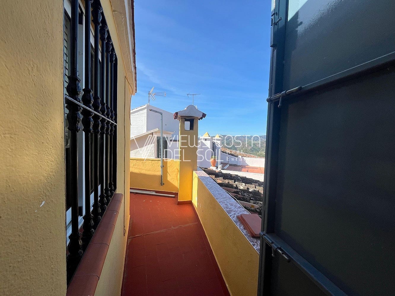 Pareado de 3 habitaciones en Vélez-Málaga en venta - 143.900 € (Ref: 8920263)