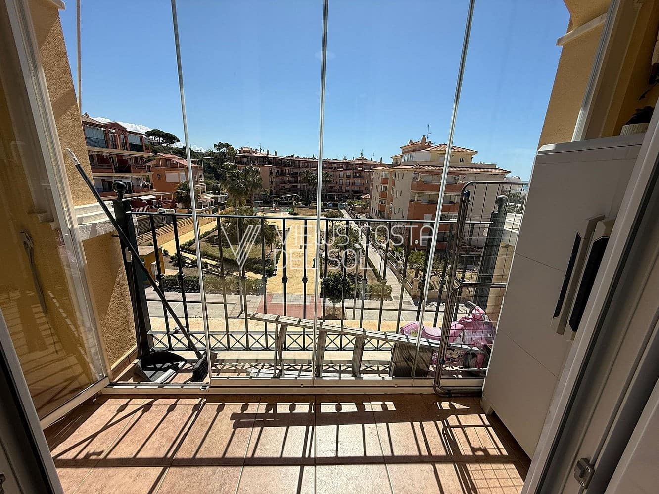 3 soveværelse Lejlighed til salg i Mezquitilla med swimmingpool - € 289.000 (Ref: 8990226)