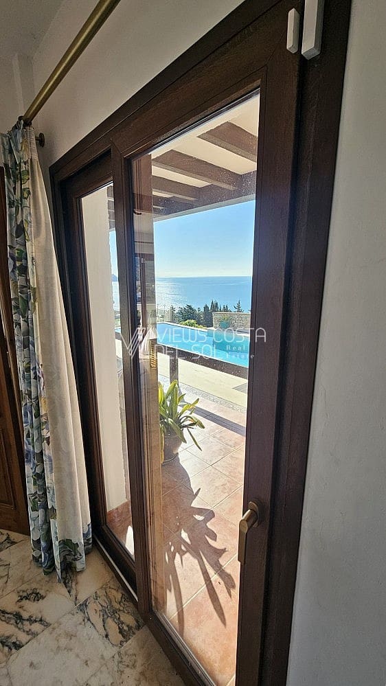 5 soveværelse Villa til salg i La Herradura med swimmingpool garage - € 1.180.000 (Ref: 9004100)