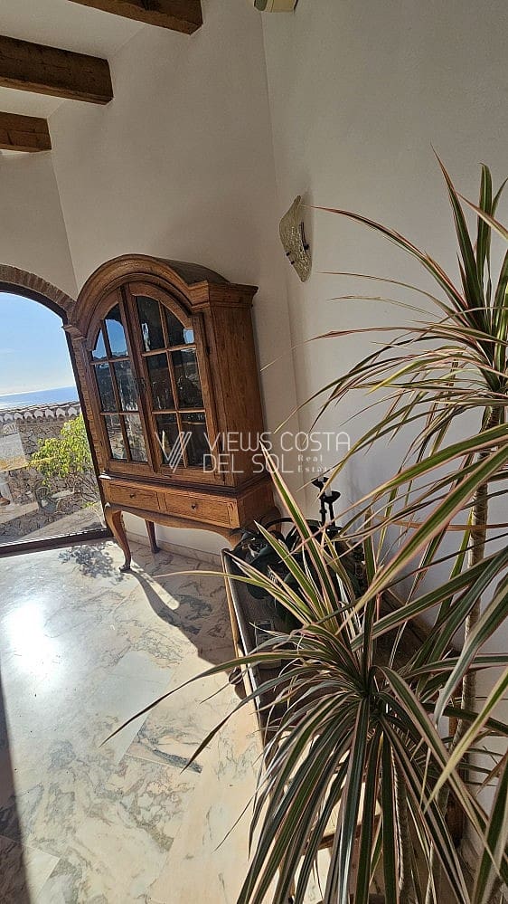 5 soveværelse Villa til salg i La Herradura med swimmingpool garage - € 1.180.000 (Ref: 9004100)