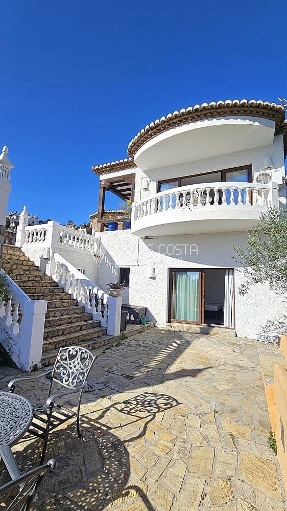 5 soveværelse Villa til salg i La Herradura med swimmingpool garage - € 1.180.000 (Ref: 9004100)