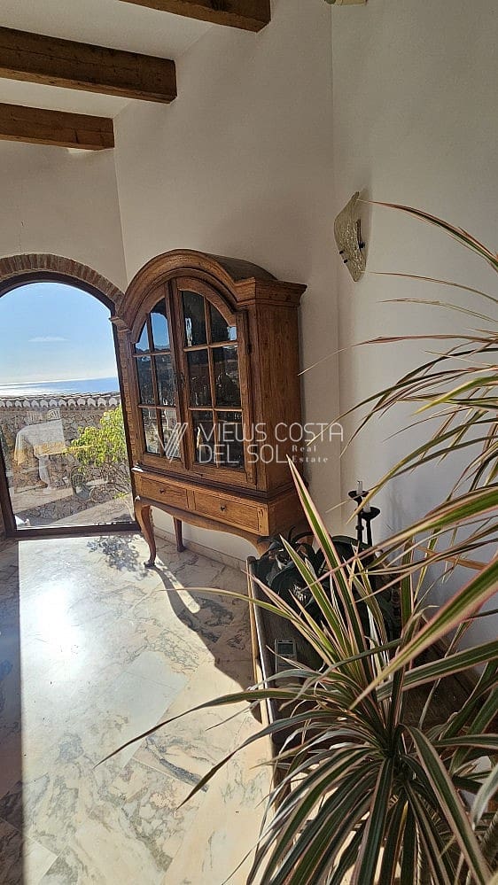 5 soveværelse Villa til salg i La Herradura med swimmingpool garage - € 1.180.000 (Ref: 9004100)