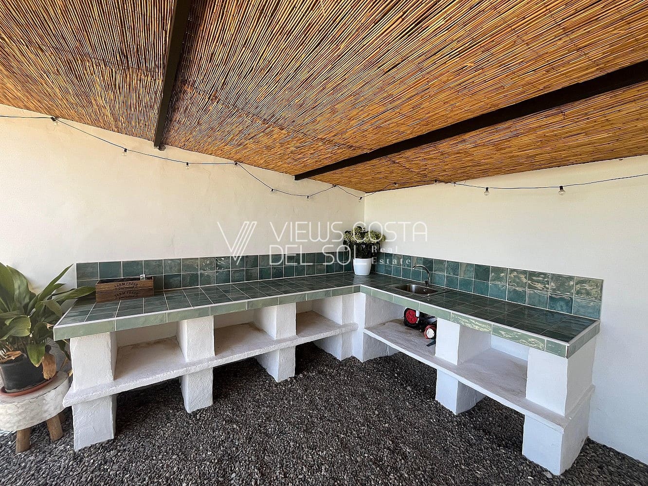 3 bedroom Villa for sale in Riogordo with pool - € 359,900 (Ref: 9022524)