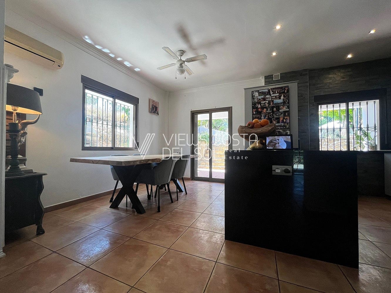 3 bedroom Villa for sale in Riogordo with pool - € 359,900 (Ref: 9022524)