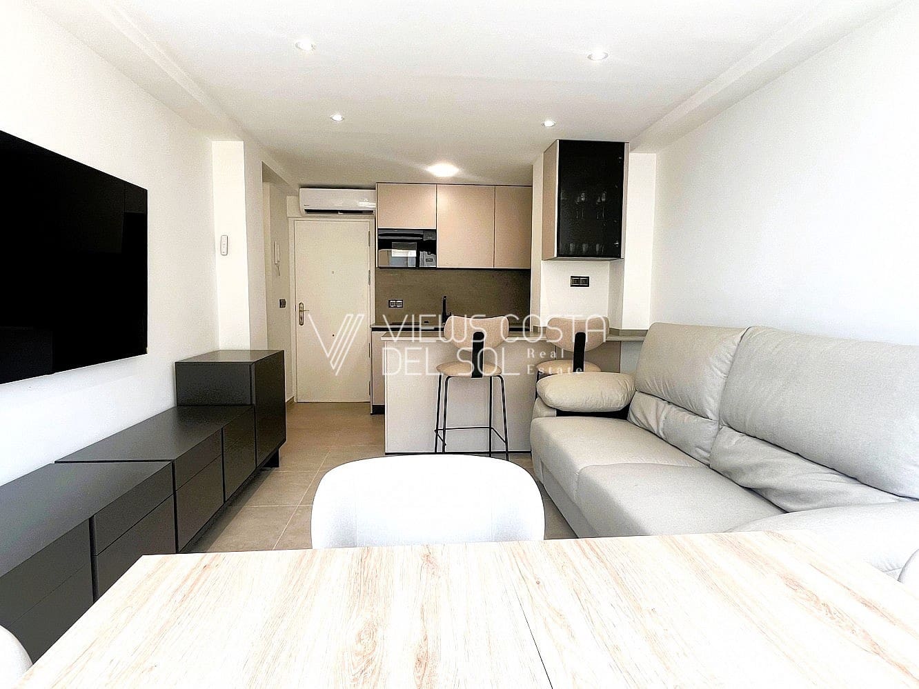 1 soverom Leilighet til leie i Algarrobo Costa med svømmebasseng - € 900 (Ref: 9132779)