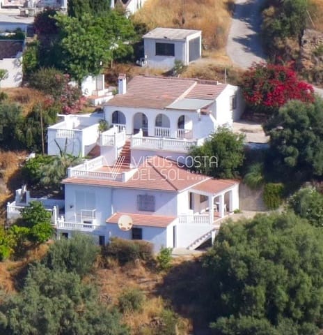 4 soveværelse Villa til salg i Torrox Pueblo, Torrox med garage - € 429.000 (Ref: 9170411)