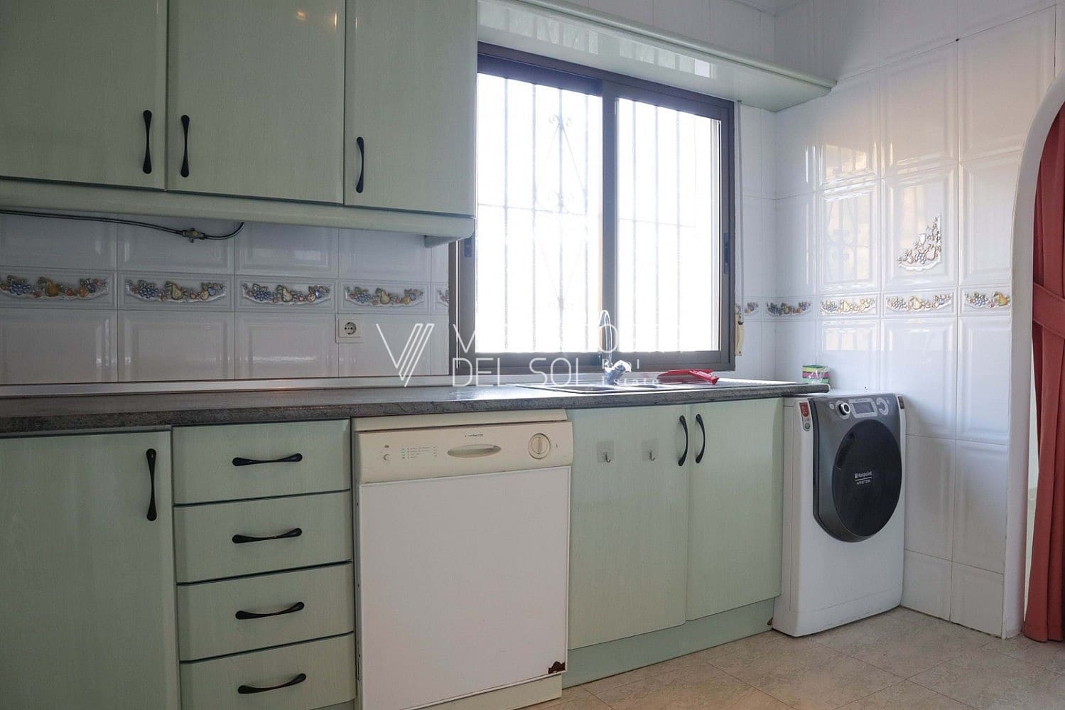 4 soveværelse Villa til salg i Torrox med garage - € 379.000 (Ref: 9170411)