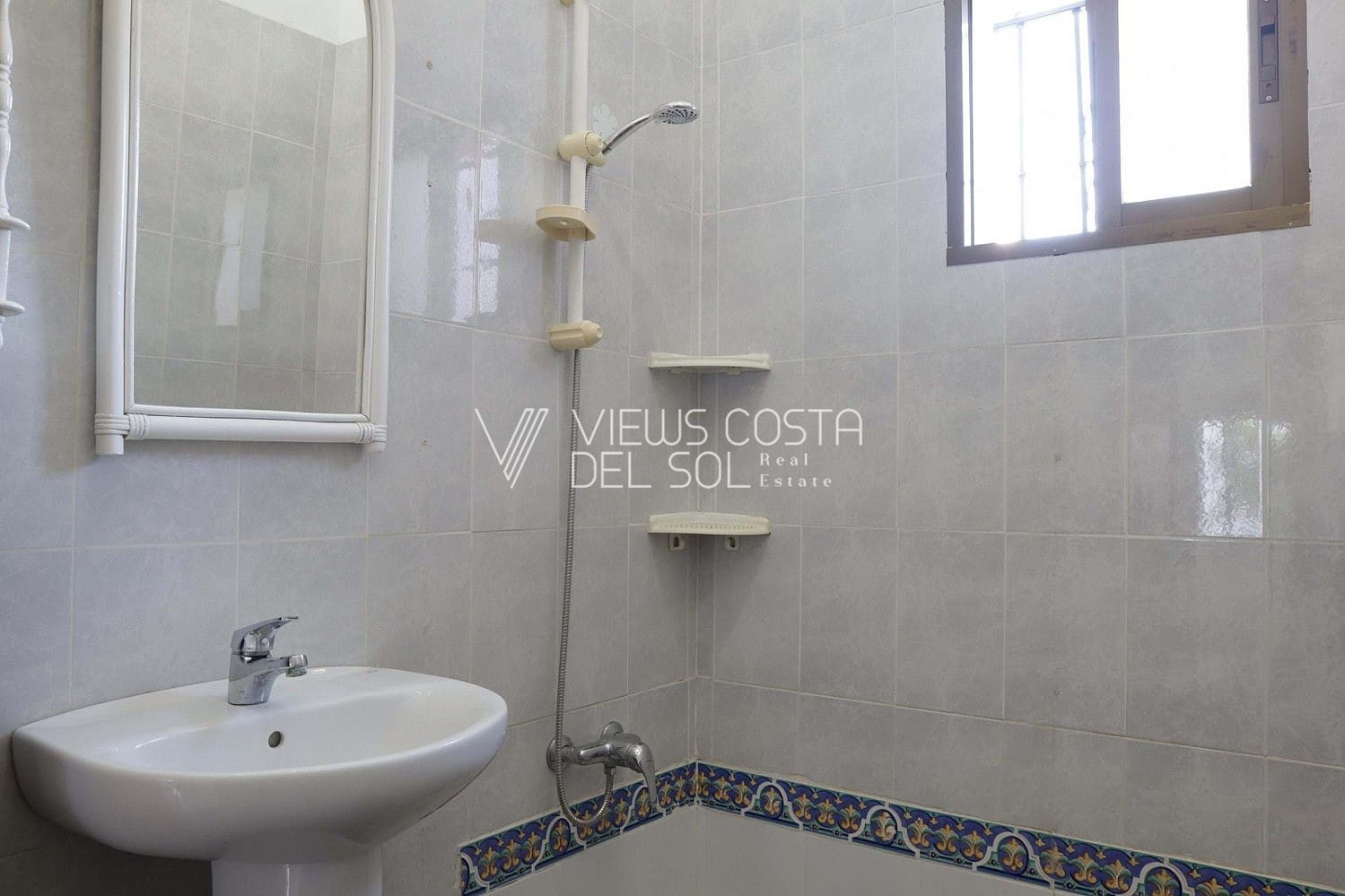 4 soveværelse Villa til salg i Torrox med garage - € 379.000 (Ref: 9170411)